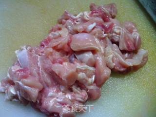 鸡琵琶腿肉蒸冬瓜的做法步骤：2