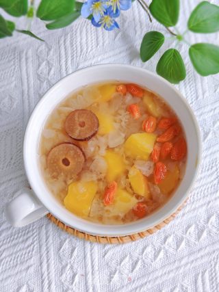 苹果银耳糖水的做法