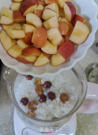 苹果银耳糖水的做法步骤：6
