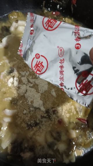 美味的酸菜鱼（黑鱼版）的做法步骤：9