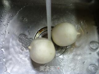 小油豆腐烧萝卜的做法步骤：2
