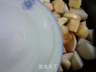 小油豆腐烧萝卜的做法步骤：8