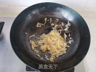 酸菜粉丝汤的做法步骤：2