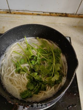 牛肉蔬菜炒面的做法步骤：5