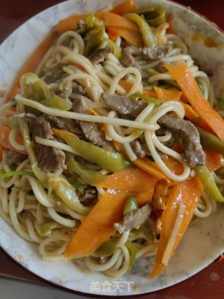 牛肉蔬菜炒面的做法步骤：9