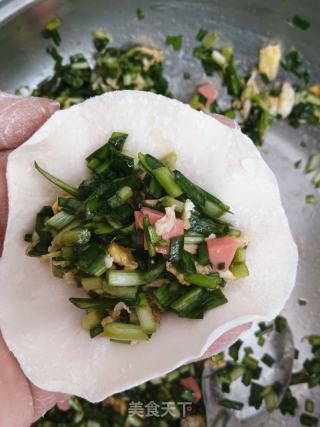 韭菜馅素饺子的做法步骤：3