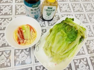 比吃肉还香的素菜 | 白灼生菜的做法步骤：5
