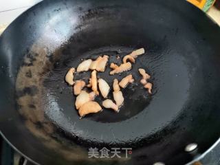 洋葱香菇炒花菜的做法步骤：7