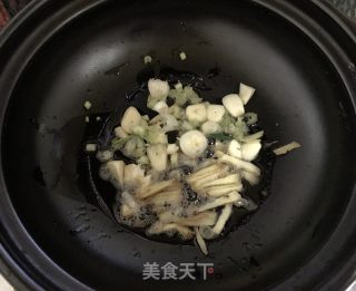 家常砂锅鱼头煲的做法步骤：4