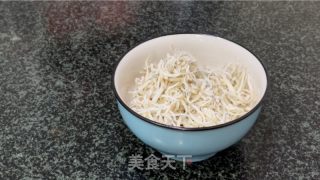 银鱼煎蛋的做法步骤：3