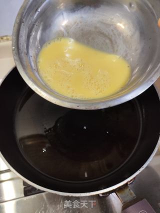 鸡蛋大葱炒饭的做法步骤：5
