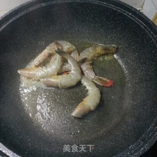 对虾炒菜芯的做法步骤：7