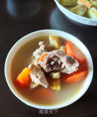 板栗胡萝卜土鸡汤的做法