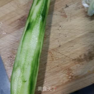 丝瓜鲜虾粥的做法步骤：2