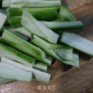 丝瓜鲜虾粥的做法步骤：3
