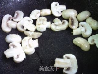 咸菜蘑菇煮豆腐的做法步骤：5