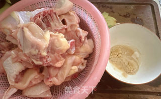 蒸盐焗鸡的做法步骤：1