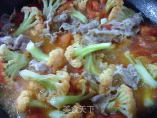 番茄肥牛片花菜汤的做法步骤：11