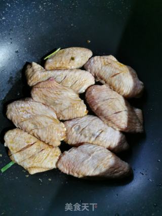 可乐鸡翅的做法步骤：4