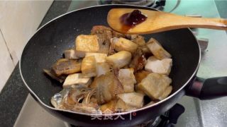 鲈鱼豆腐煲的做法步骤：11