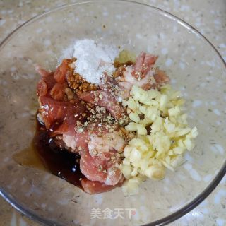 黄花菜蒸滑肉的做法步骤：5