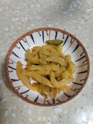 榨菜蒸蛋羹的做法步骤：3