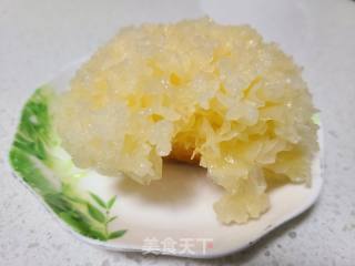 丑耳雪梨羹的做法步骤：2