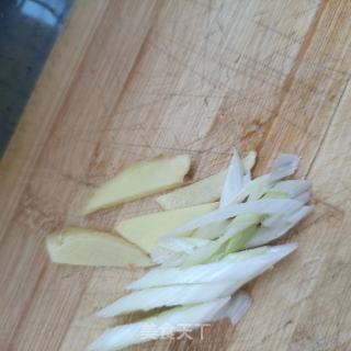 荷兰豆炒章鱼腿的做法步骤：4