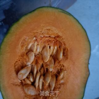 银栗南瓜小米粥的做法步骤：2