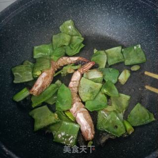 对虾海参炖扁豆的做法步骤：10