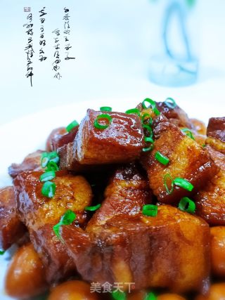 红烧肉鹌鹑蛋的做法步骤：11
