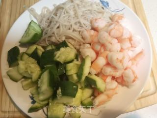 虾仁黄瓜金针菇的做法步骤：11
