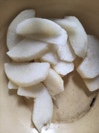 银耳雪梨红枣枸杞糖水的做法步骤：4