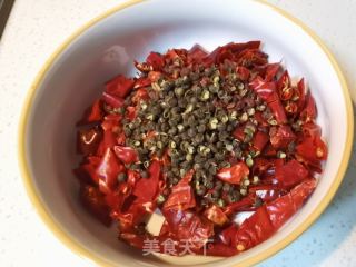 椒盐水煮鱼的做法步骤：1