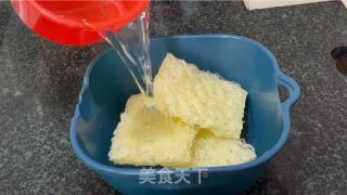 榨菜牛肉蒸米粉的做法步骤：1
