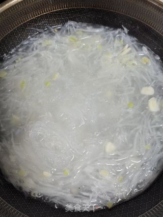 萝卜粉丝汤的做法步骤：6