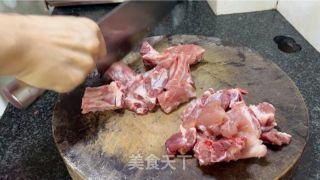 干锅排骨的做法步骤：1