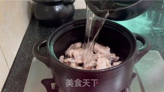 干锅排骨的做法步骤：3
