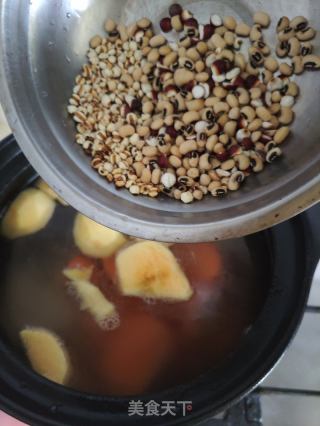 淮山胡萝卜苹果大骨汤的做法步骤：6