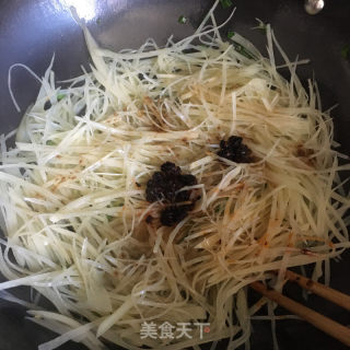 青椒炒土豆丝的做法步骤：6