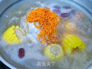 虫草花猪骨汤的做法步骤：7