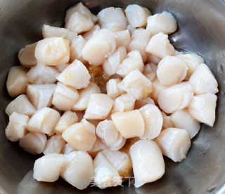 扇贝鲜肉菠菜盒子的做法步骤：2