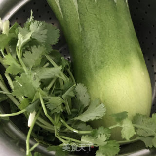 双蛋萝卜丝汤的做法步骤：1