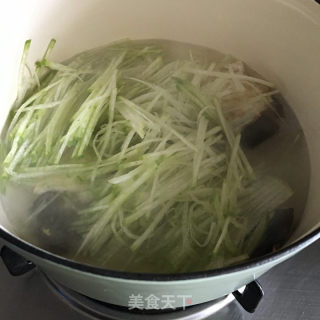 双蛋萝卜丝汤的做法步骤：7