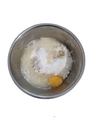玉米小软饼的做法步骤：1
