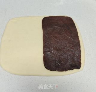 豆沙多层面包的做法步骤：3