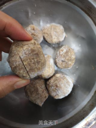 香煎牛肉丸的做法步骤：2