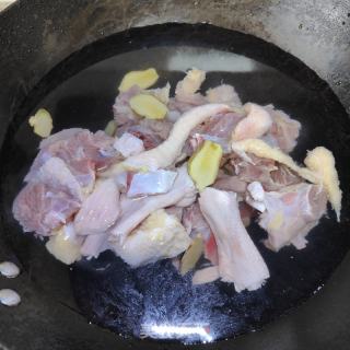 鸭肉萝卜汤的做法步骤：5