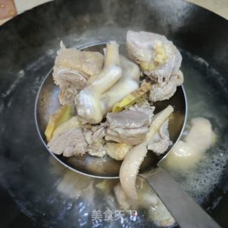 鸭肉萝卜汤的做法步骤：7