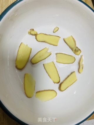 盐焗猪脚的做法步骤：5